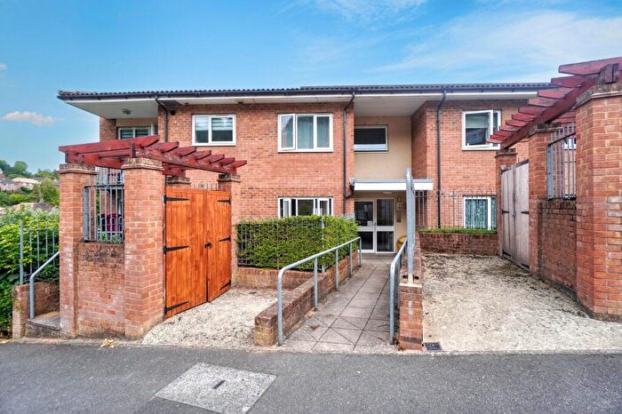 1 Bedroom Flat For Sale In St. Hughs Avenue, High Wycombe, HP13