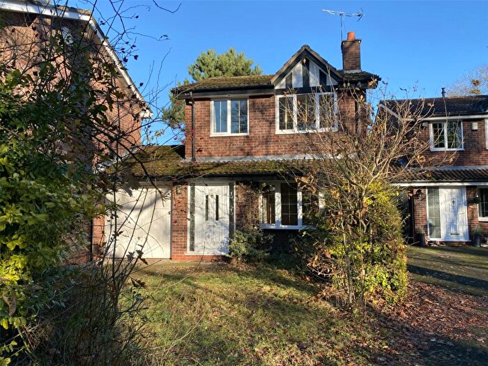 3 Bedroom Link Detached House For Sale In Spinney Close, Arley, Coventry, Warwickshire, CV7