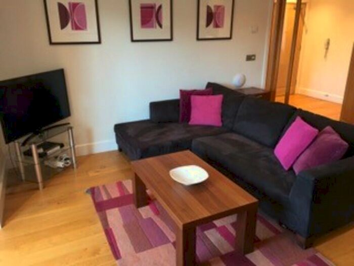 1 Bedroom Apartment To Rent In Chesterton Road, CB4