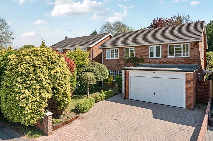 4 Bedroom Detached House For Sale In Walden Avenue, Arborfield, Reading, Berkshire, RG2