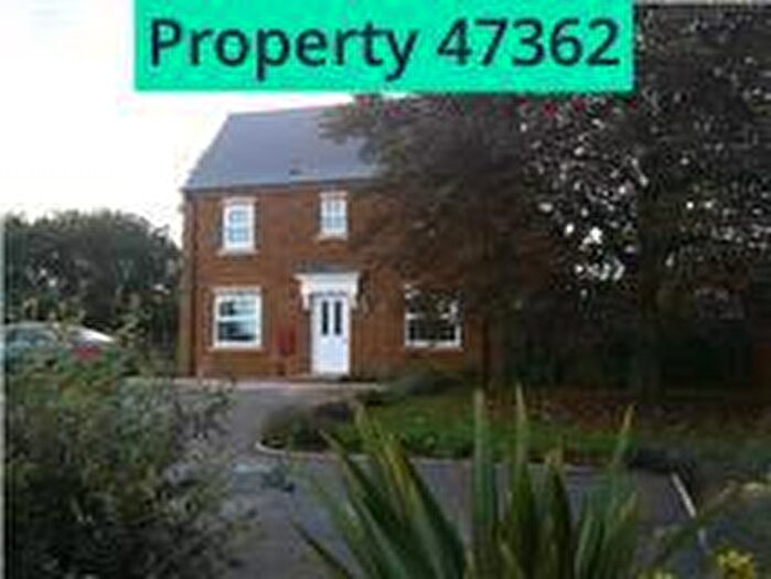 3 Bedroom Semi-Detached House To Rent In Collins Drive, Bloxham, Banbury, OX15