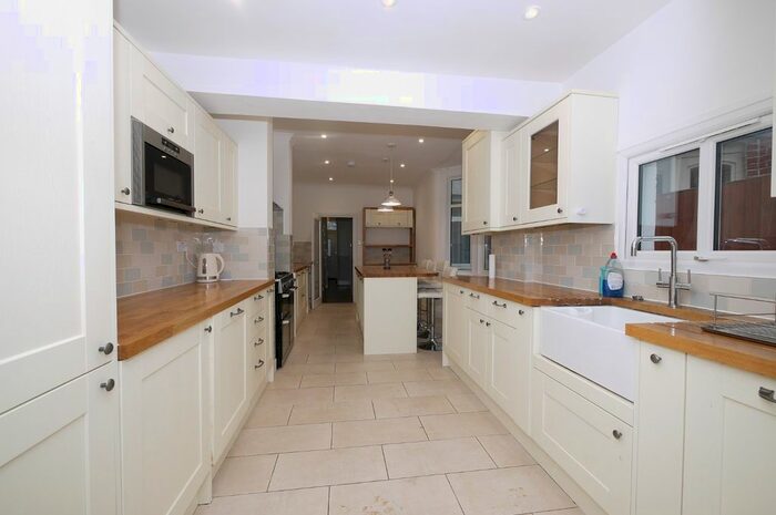 4 Bedroom Terraced House To Rent In Montague Road, London, Greater London E11