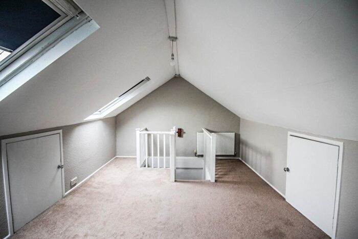 3 Bedroom Flat To Rent In Southend Road, BS23