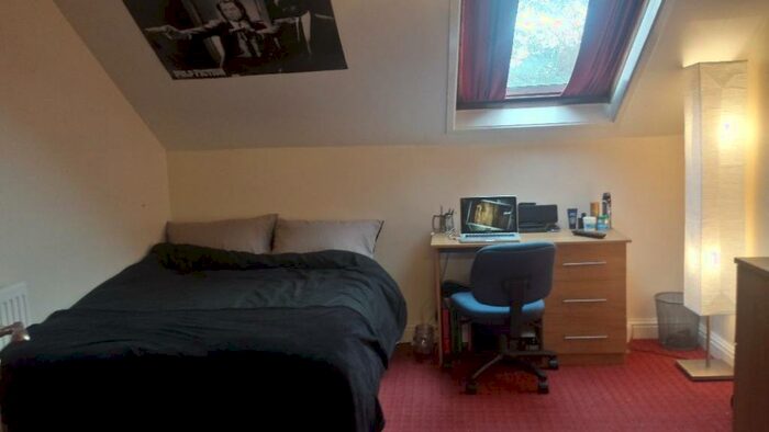 9 Bedroom Terraced House To Rent In Cardigan Road, LS6