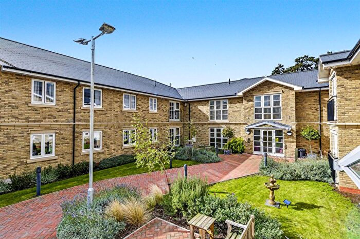 2 Bedroom Retirement Property For Sale In Castle Court, Thrapston, NN14