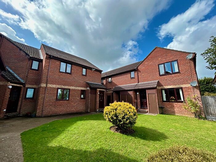 1 Bedroom Flat To Rent In Douglas Gardens, Poole, BH12