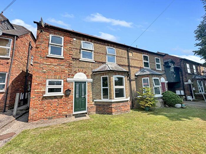 Studio To Rent In London Road, High Wycombe, HP11