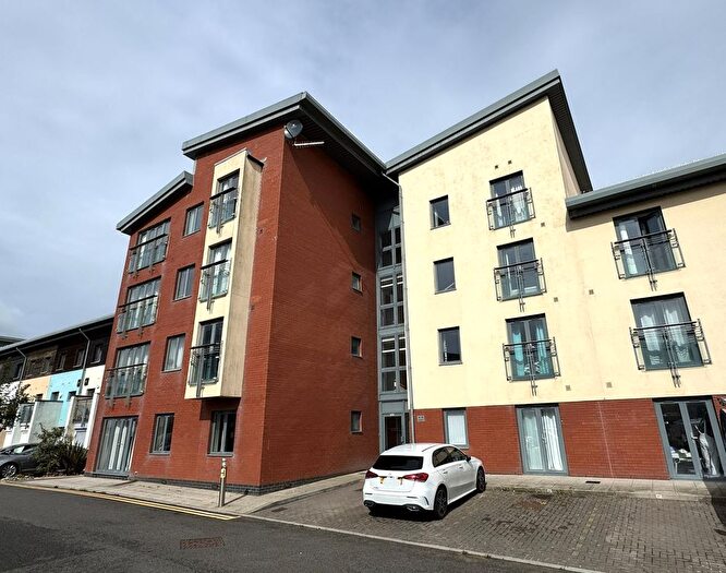 2 Bedroom Flat For Sale In St Christophers Court, Maritime Quarter, Swansea, SA1