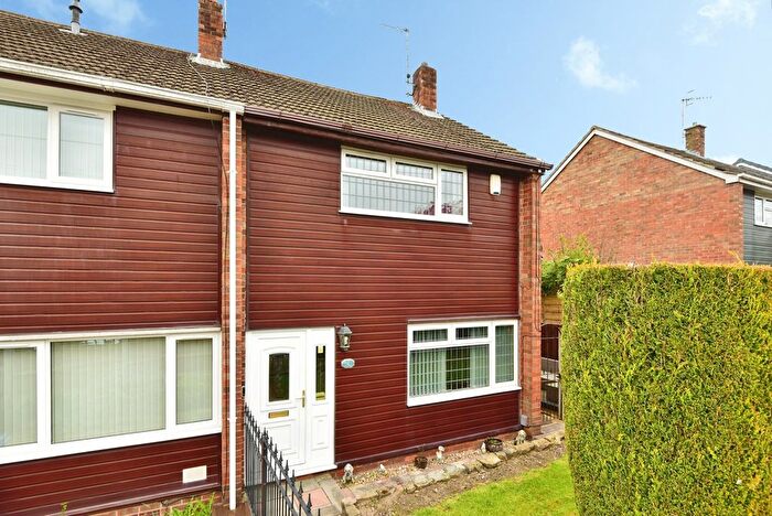2 Bedroom Town House For Sale In Pegroy Grove, Stoke-On-Trent, Staffordshire, ST6