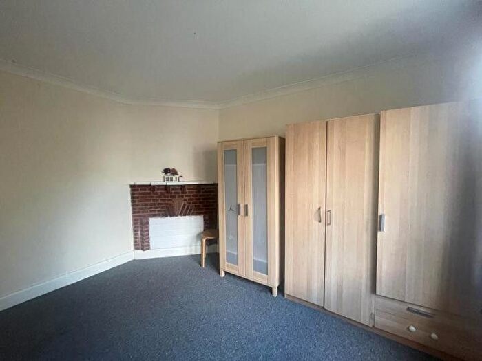 2 Bedroom Terraced House To Rent In Oak Tree Dell, London, NW9