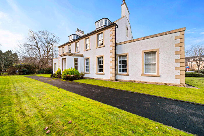 2 Bedroom Flat For Sale In Beechwood Gardens, Stirling, FK8