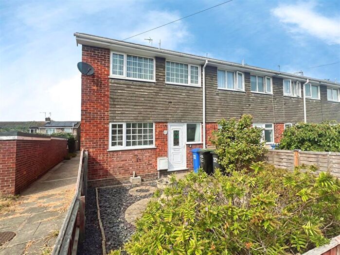 3 Bedroom End Of Terrace House For Sale In Stirling Close, Lowestoft, NR32