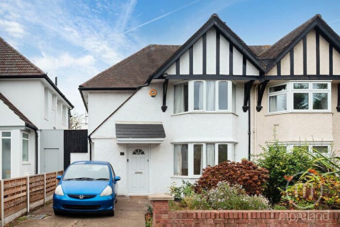 3 Bedroom Semi-Detached House For Sale In Greenfield Gardens, London, NW2