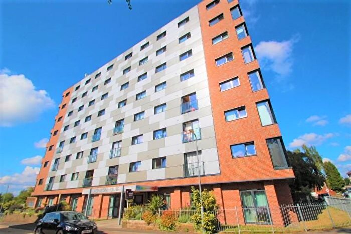 2 Bedroom Flat To Rent In Azalea Drive, Swanley, Kent, BR8