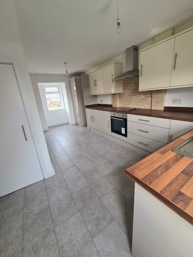3 Bedroom Terraced House To Rent In Raeburn Road, South Shields, Tyne And Wear, NE34