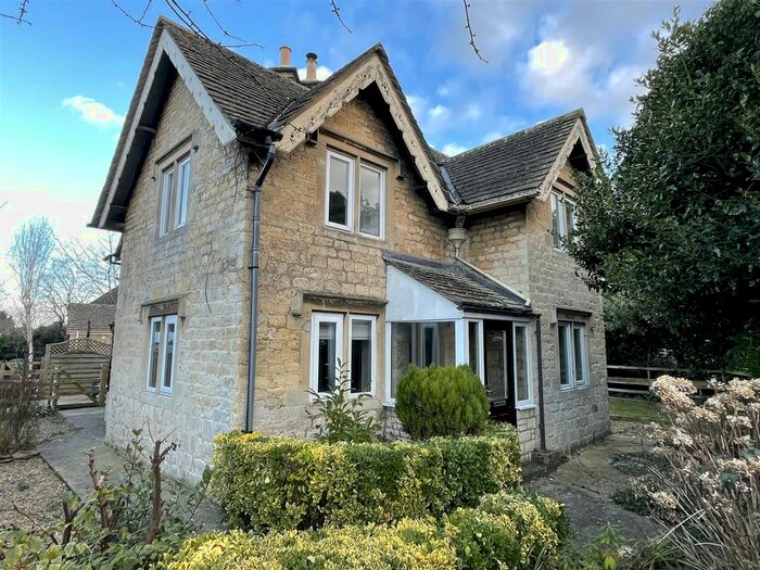 4 Bedroom Cottage To Rent In Kingshill Road, Dursley, GL11