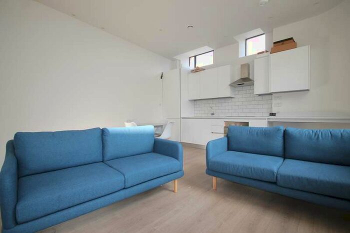 1 Bedroom Flat To Rent In Cambridge House, Mayes Road, Haringay, N22