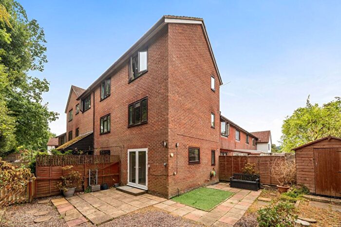 1 Bedroom Flat For Sale In Timbermill Court, Haslemere, GU27