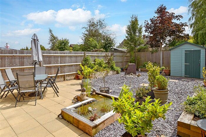 3 Bedroom Semi-Detached House For Sale In Danforth Way, Ringmer, Lewes, East Sussex, BN8