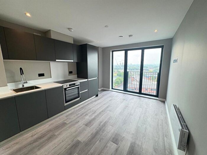 1 Bedroom Apartment To Rent In Springwell Gardens, Springwell Road, Leeds, LS12