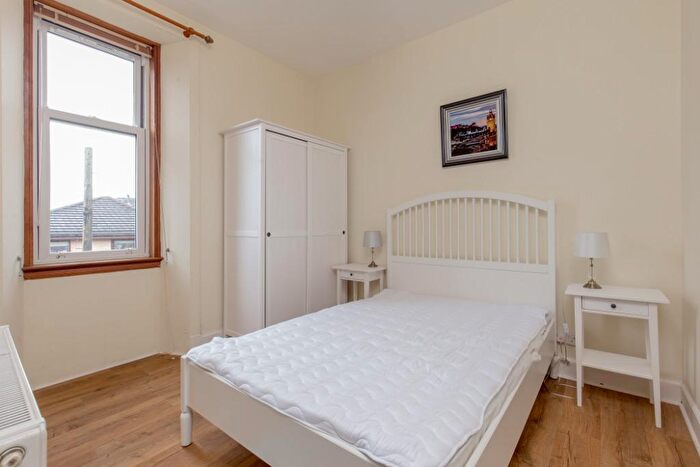 2 Bedroom Flat To Rent In Hawthornvale, Newhaven, Edinburgh, EH6