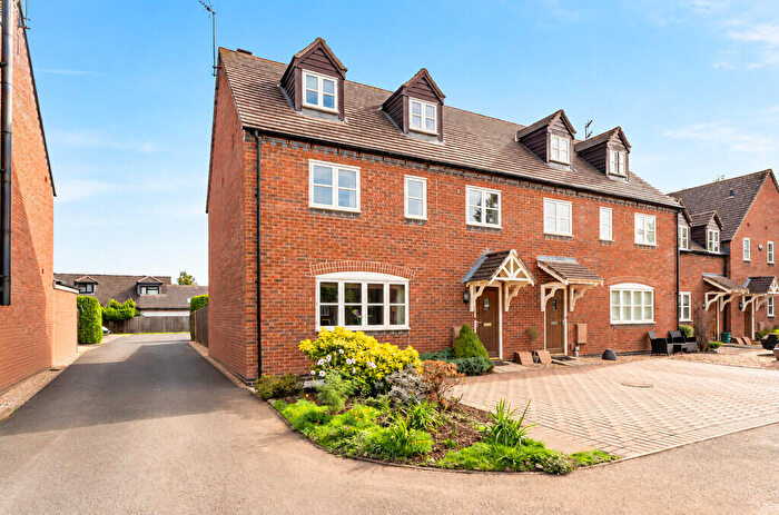 4 Bedroom End Of Terrace House For Sale In Penny Lane, Hillmorton, Rugby, CV22
