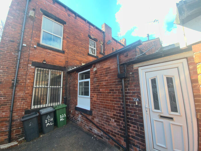 2 Bedroom Flat To Rent In Morris Lane, Leeds, LS5