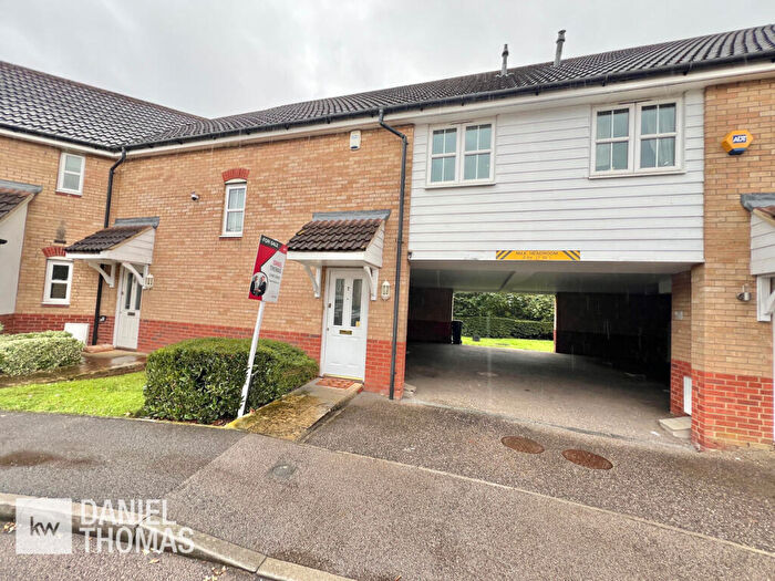2 Bedroom Maisonette For Sale In Stoney Bridge Drive, Waltham Abbey, EN9