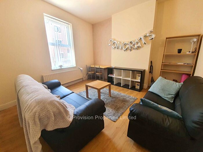4 Bedroom Terraced House To Rent In Harold Walk, Hyde Park, Leeds, LS6