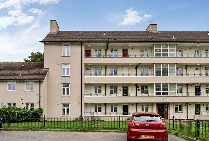 1 Bedroom Apartment For Sale In Monkscroft, Cheltenham, Gloucestershire, GL51