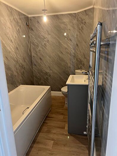 2 Bedroom Flat To Rent In Shrewsbury Street, Old Trafford, M16