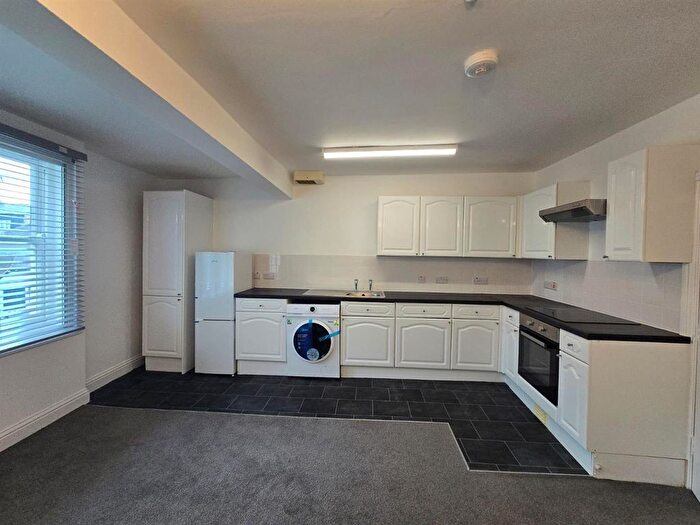1 Bedroom Flat To Rent In High Street, Maidstone, ME14