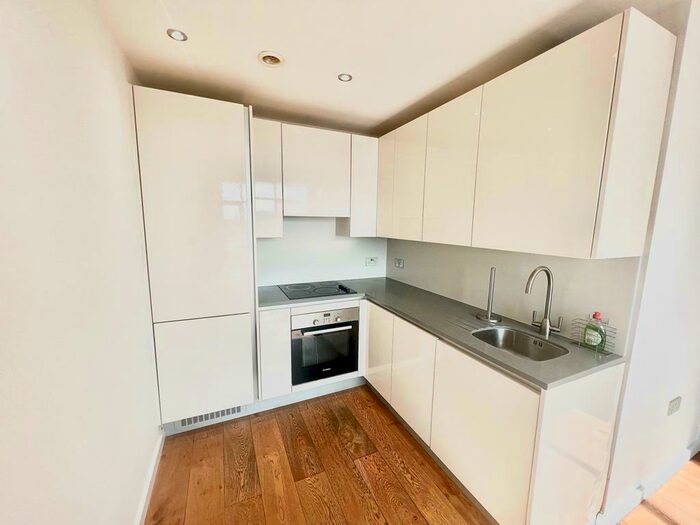 1 Bedroom Flat To Rent In Stafford Road, CR0