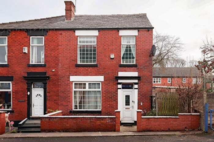 3 Bedroom Semi Detached House For Sale In Pearl Street, Rochdale, OL11