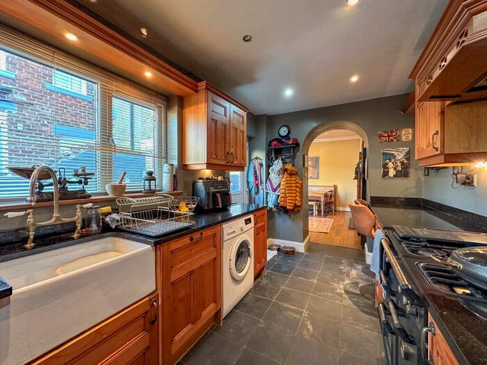 4 Bedroom Terraced House For Sale In Braeside, Cooperative Terrace East