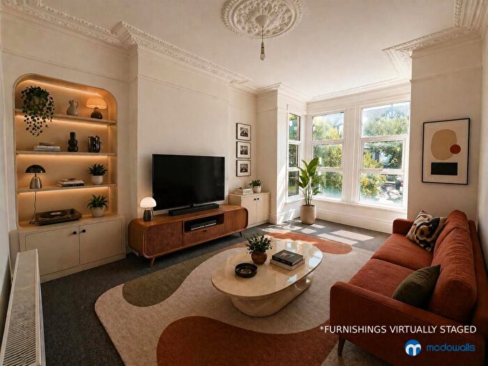 1 Bedroom Flat To Rent In Kensington Gardens, Ilford, IG1