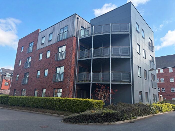2 Bedroom Flat To Rent In Dutton Court, Warrington, WA1