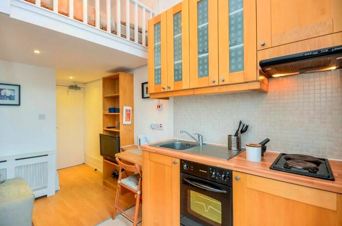 Studio To Rent In Claverton Street, Pimlico, London SW1V