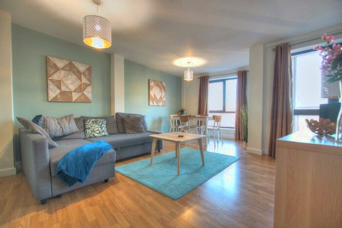 2 Bedroom Flat To Rent In Baltic Quay, Mill Road, Gateshead, NE8