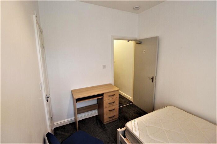 4 Bedroom Terraced House To Rent In Northfield Road, Coventry, CV1