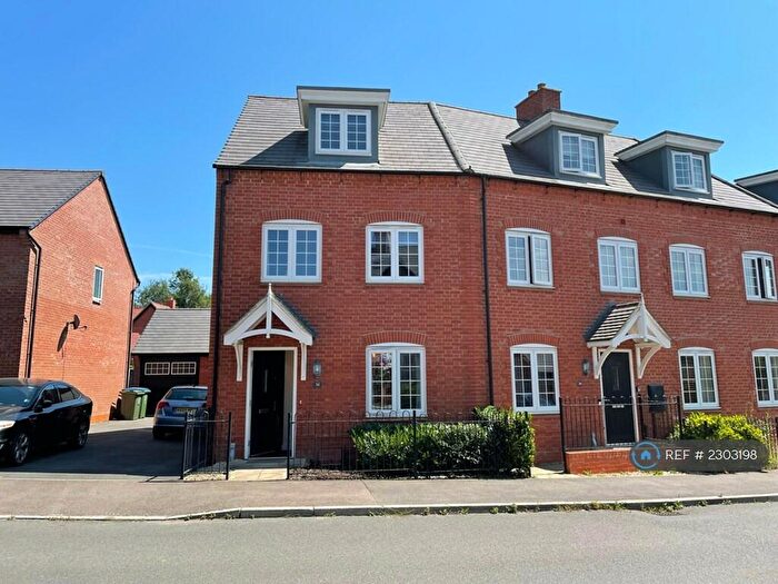 3 Bedroom End Of Terrace House To Rent In Stocks Lane, Winslow, Buckingham, MK18