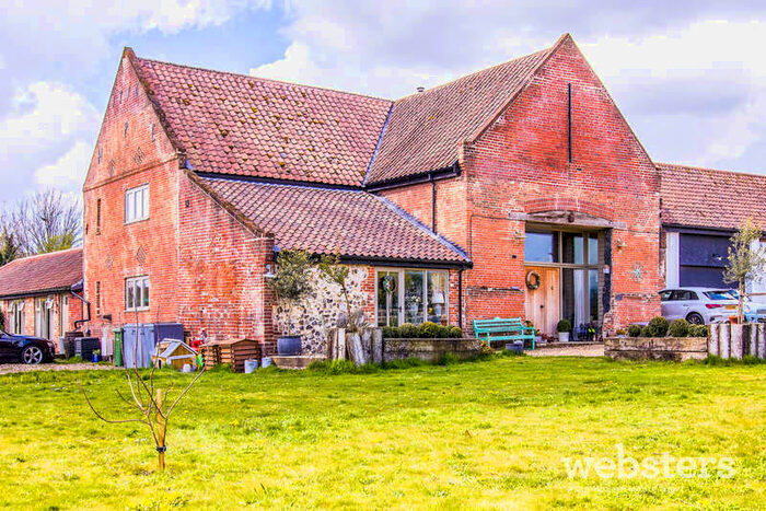 4 Bedroom Unique Property For Sale In Markshall Lane, Caistor St. Edmund, NR14