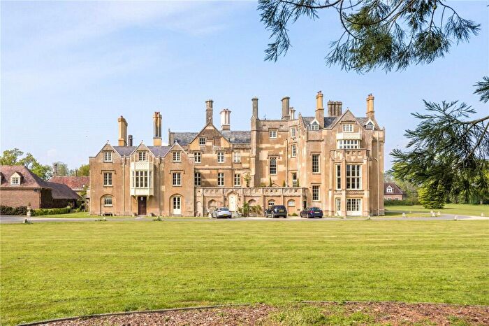 3 Bedroom Apartment For Sale In Hurn Court Lane, Hurn, Christchurch, Dorset, BH23