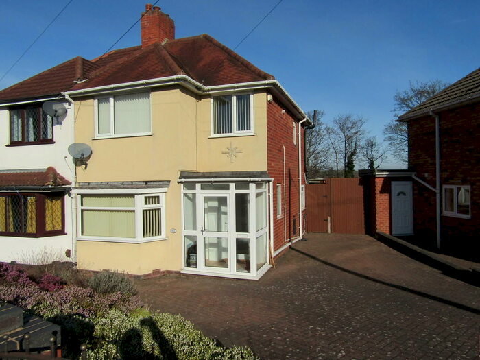 3 Bedroom Semi-Detached House To Rent In Longstone Road, Great Barr, Birmingham, B42