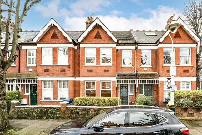 2 Bedroom Flat To Rent In Overdale Road, London, W5