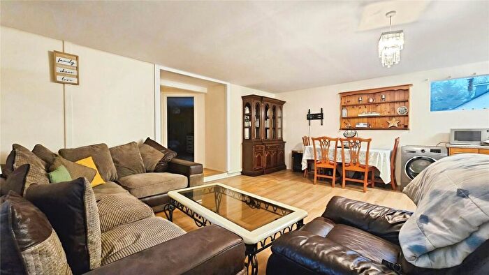 2 Bedroom Semi-Detached House To Rent In Stanwell Road, Horton, Slough, Berkshire, SL3