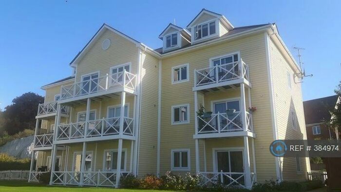 2 Bedroom Flat To Rent In Holborough Lakes, Snodland, ME6