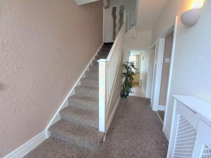 4 Bedroom SemiDetached House For Sale In Burnopfield Gardens