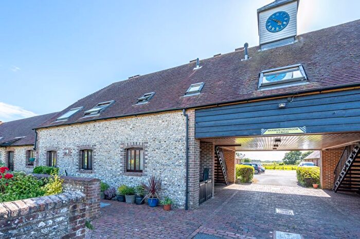 2 Bedroom Flat To Rent In Saxon Meadow, Tangmere, Chichester, PO20