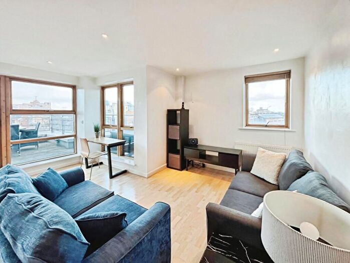 2 Bedroom Penthouse To Rent In Bowman Lane, Hunslet, Leeds, West Yorkshire, LS10